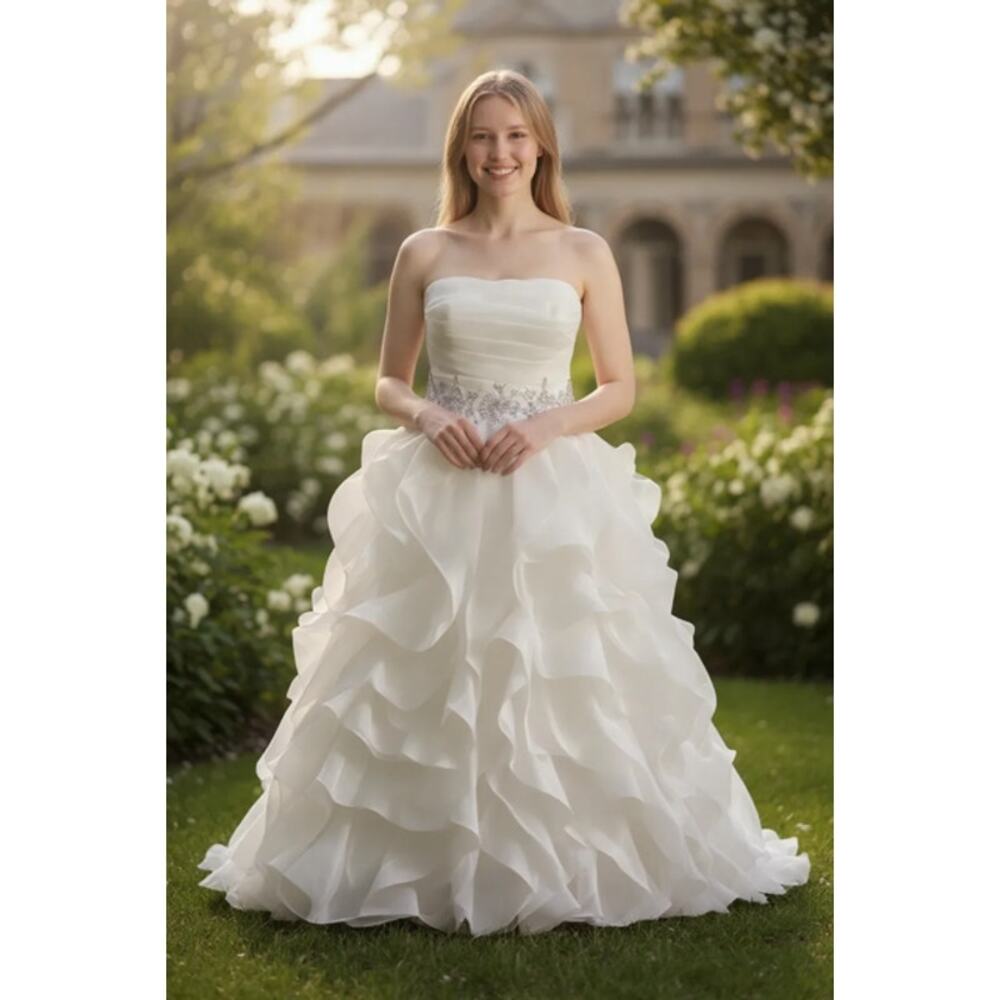 Lis Simon "Constance: Wedding Dress Size 10 - Picture 7 of 7